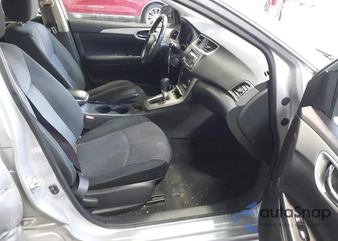 2015 Nissan Sentra Fe+ S/S/Sl/Sr/Sv z USA, uszkodzony, nr VIN 3N1AB7AP4FY220701